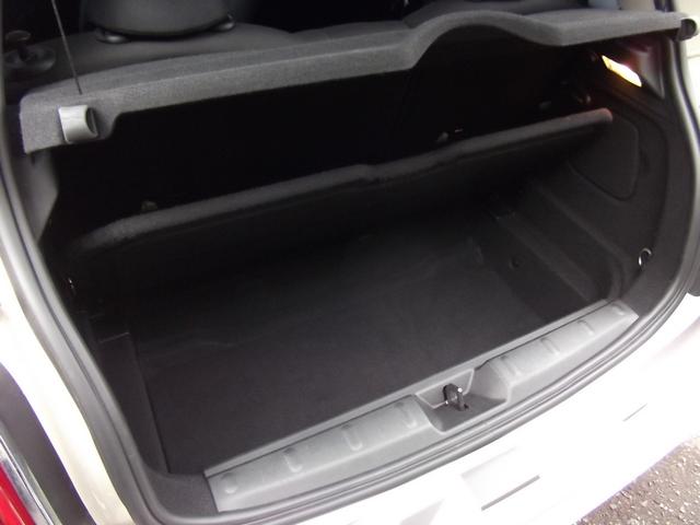 ＭＩＮＩ クーパーＳ　ワンオーナー・記録簿・ナビ・ブルートゥース・ＬＥＤ・ＥＴＣ・禁煙車（21枚目）