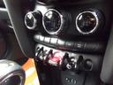 ＭＩＮＩ クーパーＳ　ワンオーナー・記録簿・ナビ・ブルートゥース・ＬＥＤ・ＥＴＣ・禁煙車（8枚目）