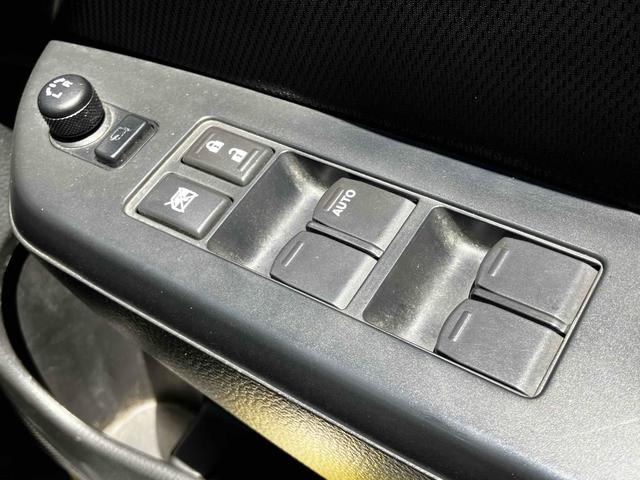 スイフトスポーツ ベースグレード　ＥＴＣ　ナビ　ＴＶ　オートクルーズコントロール　アルミホイール　オートライト　スマートキー　電動格納ミラー　ＭＴ　盗難防止システム　衝突安全ボディ　ＡＢＳ　ＥＳＣ　ＣＤ　ＵＳＢ（21枚目）