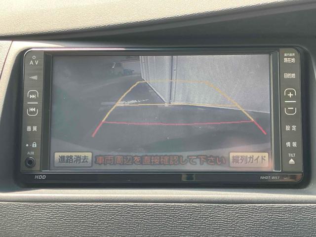 アイシス プラタナ　ＥＴＣ　バックカメラ　ナビ　ＴＶ　両側スライド・片側電動　オートライト　ＨＩＤ　スマートキー　電動格納ミラー　３列シート　フルフラット　ＣＶＴ　アルミホイール　ＣＤ　ＤＶＤ再生（5枚目）