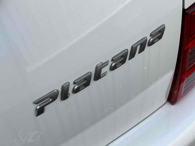 アイシス プラタナ　ＥＴＣ　バックカメラ　ナビ　ＴＶ　両側スライド・片側電動　オートライト　ＨＩＤ　スマートキー　電動格納ミラー　３列シート　フルフラット　ＣＶＴ　アルミホイール　ＣＤ　ＤＶＤ再生（18枚目）