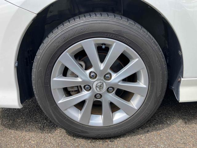 アイシス プラタナ　ＥＴＣ　バックカメラ　ナビ　ＴＶ　両側スライド・片側電動　オートライト　ＨＩＤ　スマートキー　電動格納ミラー　３列シート　フルフラット　ＣＶＴ　アルミホイール　ＣＤ　ＤＶＤ再生（23枚目）