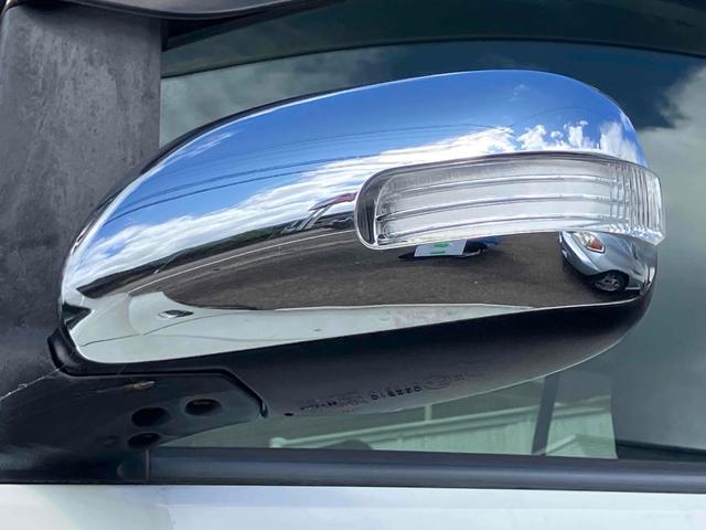 アイシス プラタナ　ＥＴＣ　バックカメラ　ナビ　ＴＶ　両側スライド・片側電動　オートライト　ＨＩＤ　スマートキー　電動格納ミラー　３列シート　フルフラット　ＣＶＴ　アルミホイール　ＣＤ　ＤＶＤ再生（24枚目）