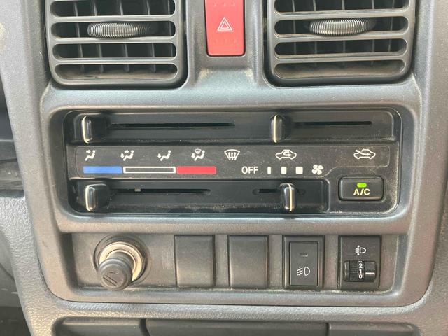 キャリイトラック 　４ＷＤ　ダンプ　ＭＴ　ナビ　ＴＶ　アルミホイール　エアコン　運転席エアバッグ　ＣＤ　ＤＶＤ再生　ＵＳＢ（36枚目）