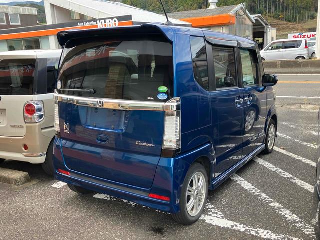 Ｎ－ＢＯＸカスタム Ｇ・Ｌパッケージ　バックカメラ　両側スライド・片側電動　ナビ　ＴＶ　オートライト　ＨＩＤ　スマートキー　アイドリングストップ　電動格納ミラー　ベンチシート　ＣＶＴ　盗難防止システム　ＡＢＳ　ＥＳＣ　ＣＤ　ＤＶＤ再生（17枚目）