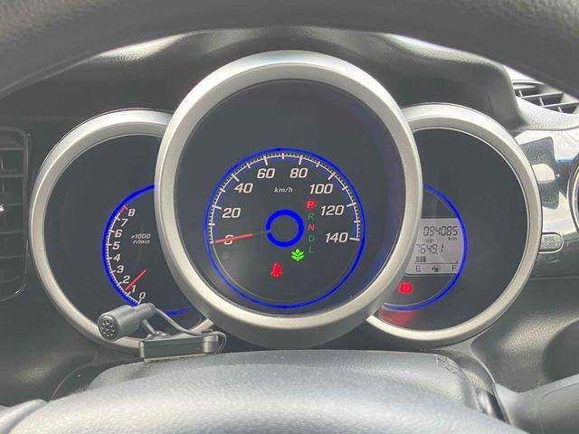 Ｎ－ＢＯＸカスタム Ｇ・Ｌパッケージ　バックカメラ　両側スライド・片側電動　ナビ　ＴＶ　オートライト　ＨＩＤ　スマートキー　アイドリングストップ　電動格納ミラー　ベンチシート　ＣＶＴ　盗難防止システム　ＡＢＳ　ＥＳＣ　ＣＤ　ＤＶＤ再生（39枚目）