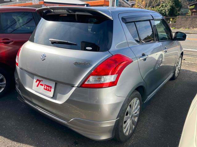 スイフト ＸＧ　オートクルーズコントロール　アルミホイール　オートライト　スマートキー　電動格納ミラー　ＣＶＴ　盗難防止システム　衝突安全ボディ　ＡＢＳ　ＣＤ　ミュージックプレイヤー接続可　エアコン（13枚目）