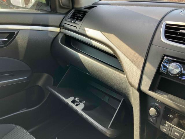 スイフト ＸＧ　オートクルーズコントロール　アルミホイール　オートライト　スマートキー　電動格納ミラー　ＣＶＴ　盗難防止システム　衝突安全ボディ　ＡＢＳ　ＣＤ　ミュージックプレイヤー接続可　エアコン（25枚目）