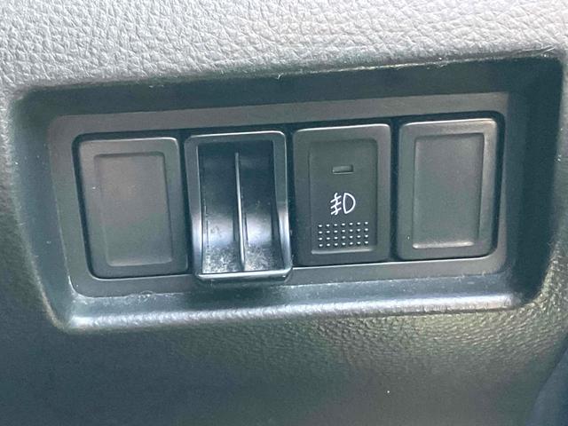 スイフト ＸＧ　オートクルーズコントロール　アルミホイール　オートライト　スマートキー　電動格納ミラー　ＣＶＴ　盗難防止システム　衝突安全ボディ　ＡＢＳ　ＣＤ　ミュージックプレイヤー接続可　エアコン（35枚目）