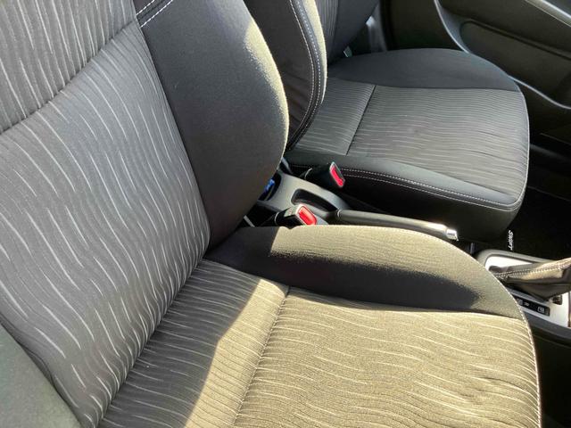 スイフト ＸＧ　オートクルーズコントロール　アルミホイール　オートライト　スマートキー　電動格納ミラー　ＣＶＴ　盗難防止システム　衝突安全ボディ　ＡＢＳ　ＣＤ　ミュージックプレイヤー接続可　エアコン（40枚目）