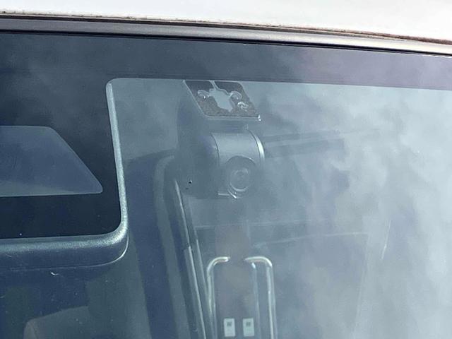 ムーヴキャンバス ＧメイクアップＶＳ　ＳＡＩＩＩ　ＥＴＣ　全周囲カメラ　両側電動スライドドア　ナビ　ＴＶ　衝突被害軽減システム　オートマチックハイビーム　オートライト　ＬＥＤヘッドランプ　スマートキー　アイドリングストップ　電動格納ミラー（34枚目）