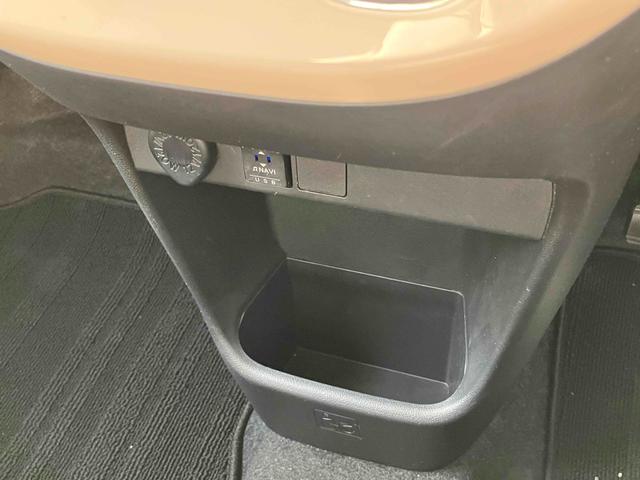 ムーヴキャンバス ＧメイクアップＶＳ　ＳＡＩＩＩ　ＥＴＣ　全周囲カメラ　両側電動スライドドア　ナビ　ＴＶ　衝突被害軽減システム　オートマチックハイビーム　オートライト　ＬＥＤヘッドランプ　スマートキー　アイドリングストップ　電動格納ミラー（39枚目）