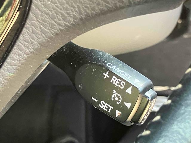 カローラフィールダー ハイブリッドＧ　ダブルバイビー　ＥＴＣ　バックカメラ　ナビ　ＴＶ　オートクルーズコントロール　レーンアシスト　衝突被害軽減システム　アルミホイール　オートマチックハイビーム　オートライト　ＬＥＤヘッドランプ　スマートキー（10枚目）