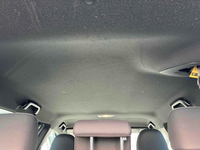 カローラフィールダー ハイブリッドＧ　ダブルバイビー　ＥＴＣ　バックカメラ　ナビ　ＴＶ　オートクルーズコントロール　レーンアシスト　衝突被害軽減システム　アルミホイール　オートマチックハイビーム　オートライト　ＬＥＤヘッドランプ　スマートキー（25枚目）