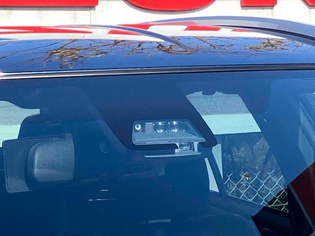 カローラフィールダー ハイブリッドＧ　ダブルバイビー　ＥＴＣ　バックカメラ　ナビ　ＴＶ　オートクルーズコントロール　レーンアシスト　衝突被害軽減システム　アルミホイール　オートマチックハイビーム　オートライト　ＬＥＤヘッドランプ　スマートキー（31枚目）