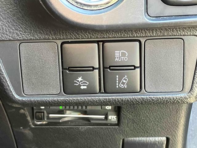 カローラフィールダー ハイブリッドＧ　ダブルバイビー　ＥＴＣ　バックカメラ　ナビ　ＴＶ　オートクルーズコントロール　レーンアシスト　衝突被害軽減システム　アルミホイール　オートマチックハイビーム　オートライト　ＬＥＤヘッドランプ　スマートキー（45枚目）