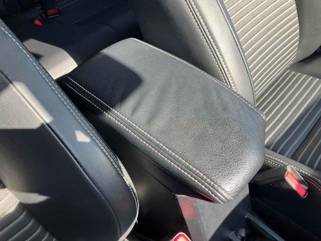 カローラフィールダー ハイブリッドＧ　ダブルバイビー　ＥＴＣ　バックカメラ　ナビ　ＴＶ　オートクルーズコントロール　レーンアシスト　衝突被害軽減システム　アルミホイール　オートマチックハイビーム　オートライト　ＬＥＤヘッドランプ　スマートキー（47枚目）