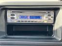 ＴＢ　４ＷＤ　軽トラック　ＭＴ　エアコン　運転席エアバッグ　ＣＤ（25枚目）