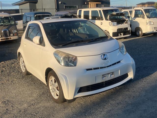 ｉＱ １００Ｇ　レザーパッケージ　ナビ　ＴＶ　アルミホイール　スマートキー　電動格納ミラー　ＣＶＴ　盗難防止システム　衝突安全ボディ　ＡＢＳ　ＥＳＣ　ＣＤ　ＤＶＤ再生　ミュージックプレイヤー接続可　エアコン　パワーステアリング（14枚目）