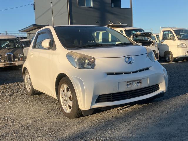 ｉＱ １００Ｇ　レザーパッケージ　ナビ　ＴＶ　アルミホイール　スマートキー　電動格納ミラー　ＣＶＴ　盗難防止システム　衝突安全ボディ　ＡＢＳ　ＥＳＣ　ＣＤ　ＤＶＤ再生　ミュージックプレイヤー接続可　エアコン　パワーステアリング（21枚目）