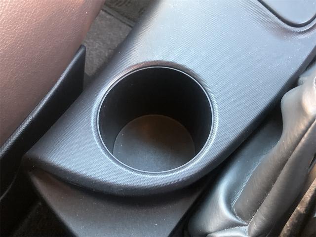 ｉＱ １００Ｇ　レザーパッケージ　ナビ　ＴＶ　アルミホイール　スマートキー　電動格納ミラー　ＣＶＴ　盗難防止システム　衝突安全ボディ　ＡＢＳ　ＥＳＣ　ＣＤ　ＤＶＤ再生　ミュージックプレイヤー接続可　エアコン　パワーステアリング（37枚目）