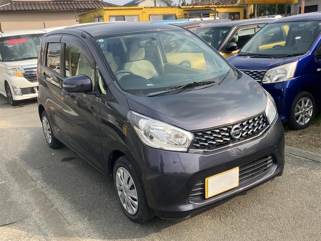 デイズ Ｘ　ＥＴＣ　全周囲カメラ　ナビ　スマートキー　アイドリングストップ　電動格納ミラー　ベンチシート　ＣＶＴ　盗難防止システム　ＡＢＳ　ＣＤ　ＵＳＢ　ミュージックプレイヤー接続可　衝突安全ボディ　エアコン（14枚目）