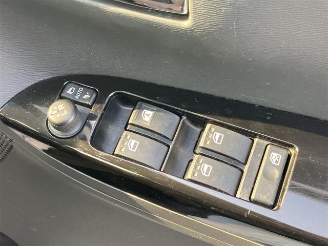 タント カスタムRS トップエディションSAII ETC バックカメラ 両側電動スライドドア ナビ TV 衝突被害軽減システム オートライト LEDヘッドランプ スマートキー アイドリングストップ 電動格納ミラー ベンチシート CVT(11枚目)