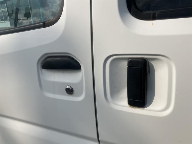 ミニキャブバン CD AT 両側スライドドア アルミホイール エアコン パワーステアリング 運転席エアバッグ 助手席エアバッグ USB(14枚目)
