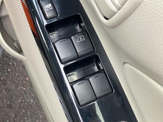 デイズ Ｊ　車検２年付　キーレスエントリー　ＣＤデッキ　ベンチシート　電動格納ドアミラー　ＡＢＳ　運転席助手席エアバック（6枚目）