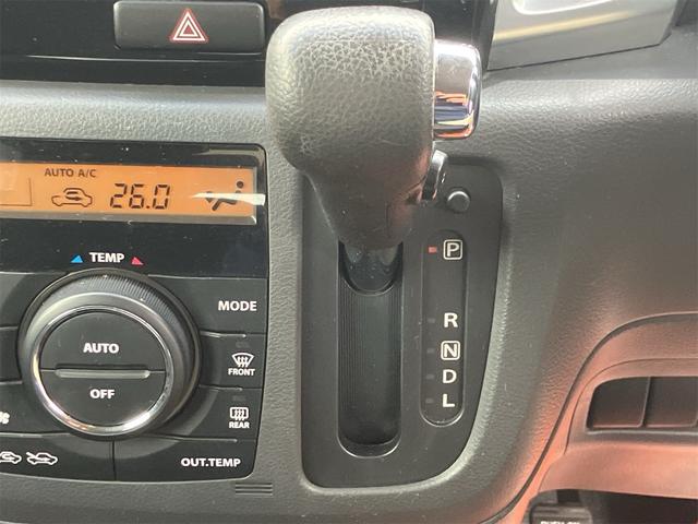 スペーシアカスタム XS タイミングチェーン HIDヘッドライト 純正エアロ 純正14インチアルミホイール アイドリングストップ 片側電動スライドドア スマートキー プッシュスターター オートライト 電動格納ドアミラー(14枚目)