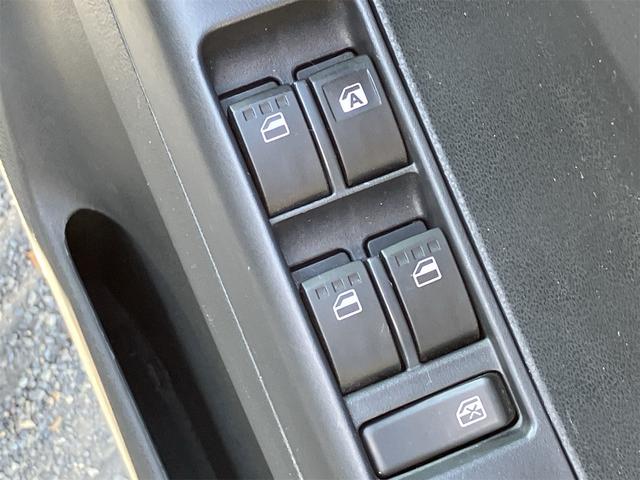 ムーヴコンテ カスタム RS ターボ車 HIDヘッドライト 15インチAW 純正エアロ スマートキー オートエアコン 電動格納ドアミラー ベンチシート CDデッキ(7枚目)