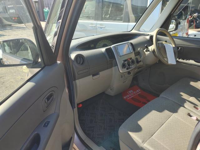 ���X�͉����̔������󂯂��Ă���܂��̂ŁA���C�y�ɂ��₢���킹���������B