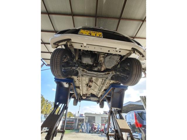 ｅＫワゴン Ｔセーフティパッケージ　ＨＩＤヘッドライト　純正エアロ　アルミ　アラウンドビューモニター　スマートキー　プッシュスターター　ＥＴＣ　オートエアコン　ベンチシート　シートヒーター　衝突軽減ブレーキ　オートマチックハイビーム（40枚目）