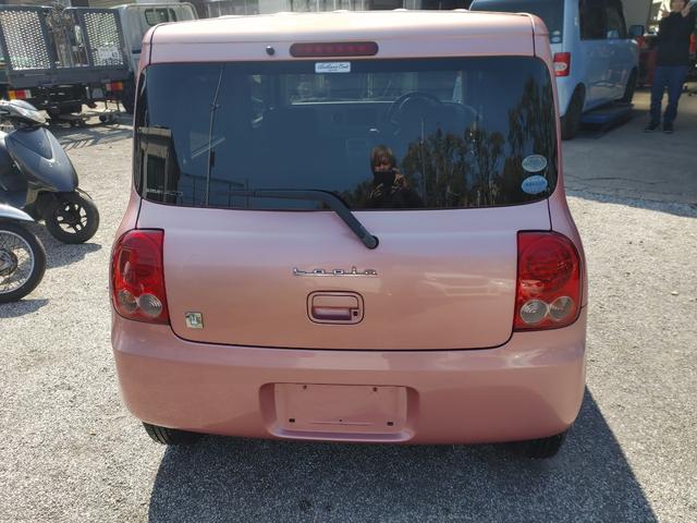 アルトラパン Ｘ　車検２年付　ＥＴＣ　スマートキー　プッシュスタート　ＣＤステレオ　純正アルミ　ウインカーミラー　セキュリティアラーム　プライバシーガラス　電動格納ドアミラー　Ｗエアバッグ　ＡＢＳ　ライトレベライザー（5枚目）