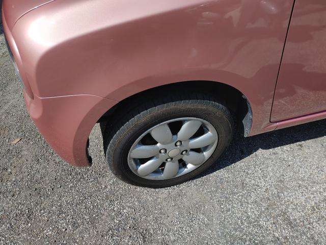 アルトラパン Ｘ　車検２年付　ＥＴＣ　スマートキー　プッシュスタート　ＣＤステレオ　純正アルミ　ウインカーミラー　セキュリティアラーム　プライバシーガラス　電動格納ドアミラー　Ｗエアバッグ　ＡＢＳ　ライトレベライザー（9枚目）