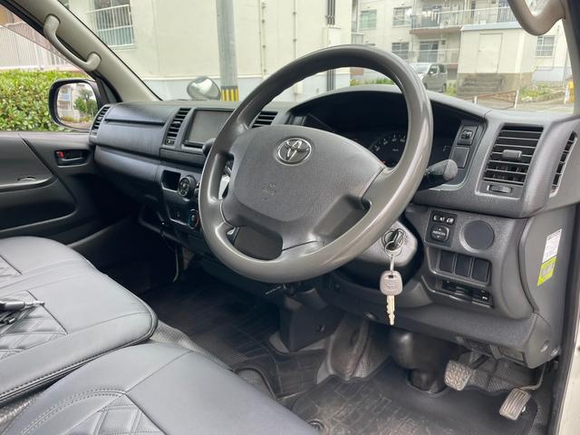 ハイエースバン ロングＤＸ　４型　ＧＬパッケージ　ＨＩＤヘッドライト　Ｗエアコン　タイミングベルト交換済み（9枚目）