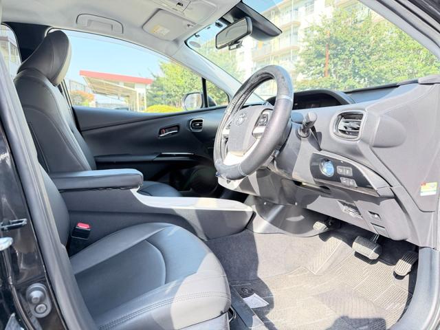 プリウス モデリスタエアロ 9インチナビ スマートキー プッシュスタートボタン(9枚目)