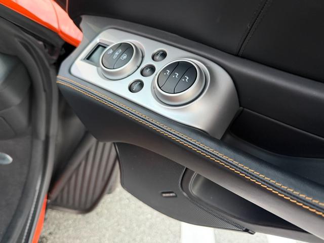 ＭＰ４－１２Ｃスパイダー （10枚目）