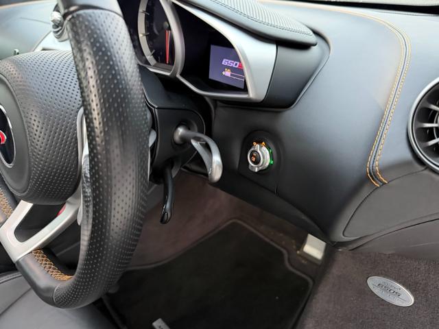 ＭＰ４－１２Ｃスパイダー （11枚目）