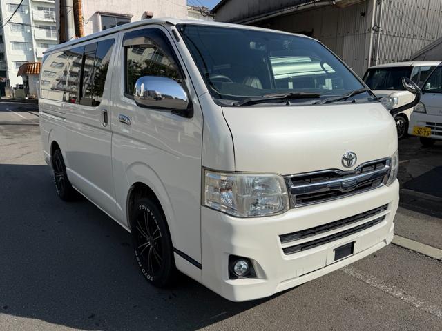 ハイエースバン ロングスーパーＧＬ　３型スーパーＧＬ　ナビＴＶ　フリップダウンモニター　ディーゼル車（3枚目）