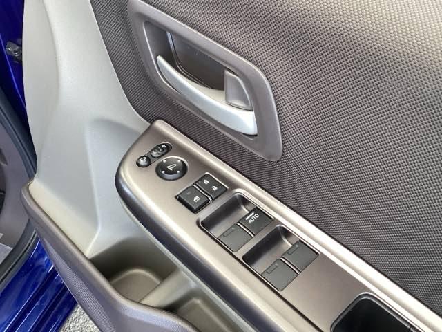 フリード Ｇ・ホンダセンシング　純正メモリーナビ　両側電動スライドドア　両側オートドア　デュアルエアバック　衝突回避システム　ＥＣＯＮ　スマキー　ナビＴＶ　セキュリティアラーム　整備点検記録簿　リアカメ　横滑防止装置　クルコン付き（49枚目）