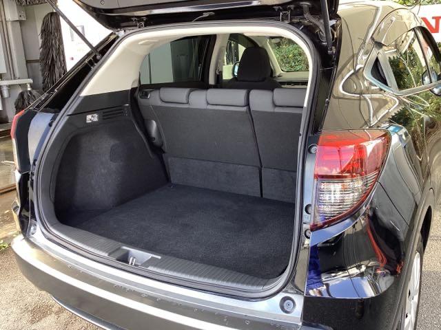 ヴェゼル ハイブリッド・ホンダセンシング メモリーナビ ドラレコ ETC エアバッグ パワーウインドウ LED USB 横滑り防止装置 ドライブレコーダー Rカメラ クルーズコントロール オートエアコン 衝突軽減ブレーキ スマートキー(19枚目)