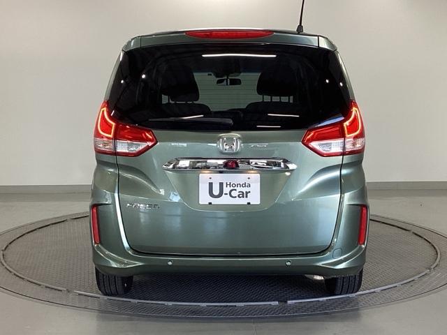 フリード G 純正ナビ フルセグ リアカメラ Aクルーズ 3列シート LEDヘッドライト パワーウインドウ 地デジ Rカメラ イモビ VSA USB エアコン エアバッグ スマートキー ECONモード キーフリ(9枚目)