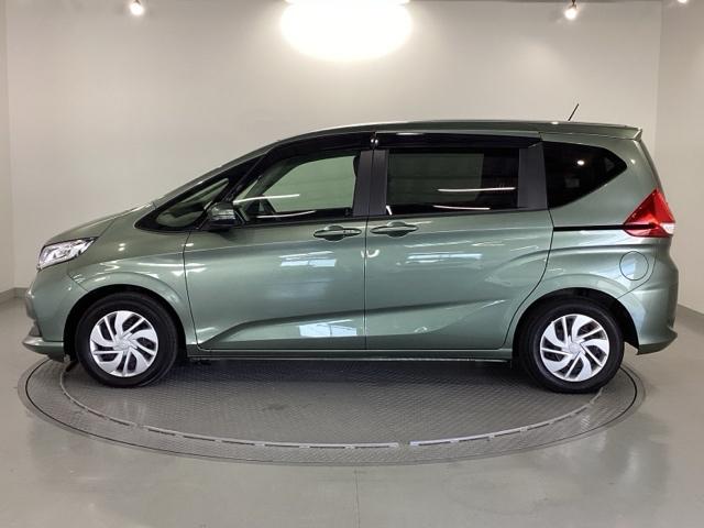 フリード G 純正ナビ フルセグ リアカメラ Aクルーズ 3列シート LEDヘッドライト パワーウインドウ 地デジ Rカメラ イモビ VSA USB エアコン エアバッグ スマートキー ECONモード キーフリ(36枚目)