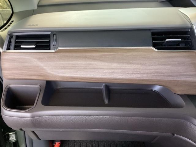 フリード G 純正ナビ フルセグ リアカメラ Aクルーズ 3列シート LEDヘッドライト パワーウインドウ 地デジ Rカメラ イモビ VSA USB エアコン エアバッグ スマートキー ECONモード キーフリ(42枚目)