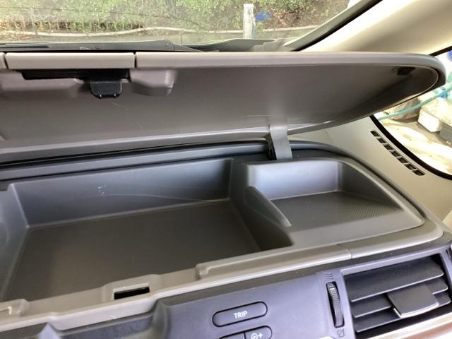 フリード G 純正ナビ フルセグ リアカメラ Aクルーズ 3列シート LEDヘッドライト パワーウインドウ 地デジ Rカメラ イモビ VSA USB エアコン エアバッグ スマートキー ECONモード キーフリ(46枚目)