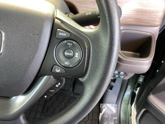 フリード G 純正ナビ フルセグ リアカメラ Aクルーズ 3列シート LEDヘッドライト パワーウインドウ 地デジ Rカメラ イモビ VSA USB エアコン エアバッグ スマートキー ECONモード キーフリ(48枚目)