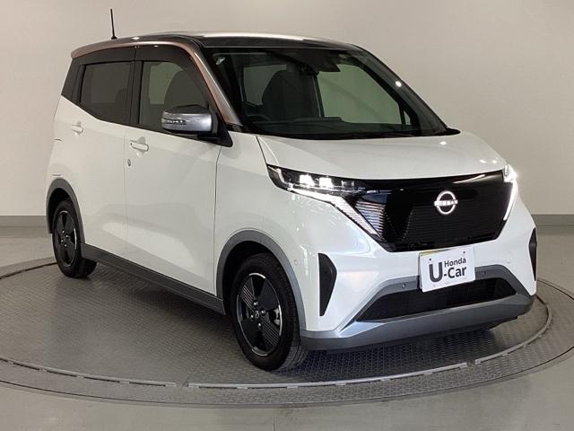 サクラ Ｘ　ナビ　全周囲カメラ　ＬＥＤヘッドライト　アラウンドヴューモニター　ＵＳＢ　地デジ　運転席エアバック　パーキングセンサー　ＡＡＣ　ベンチシート　ＬＥＤヘッドランプ　スマートキー　ＥＴＣ　盗難防止システム（7枚目）