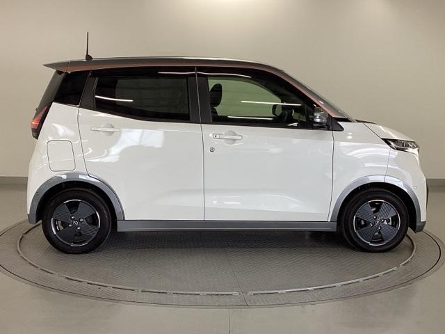 サクラ Ｘ　ナビ　全周囲カメラ　ＬＥＤヘッドライト　アラウンドヴューモニター　ＵＳＢ　地デジ　運転席エアバック　パーキングセンサー　ＡＡＣ　ベンチシート　ＬＥＤヘッドランプ　スマートキー　ＥＴＣ　盗難防止システム（30枚目）