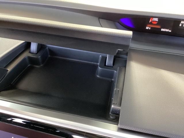 ステップワゴンスパーダ スパーダホンダセンシング車いす仕様車2列目乗車タイプ 純正ナビ フルセグ リアカメラ(49枚目)